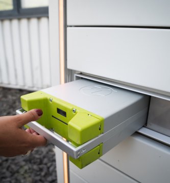 The Kumpan EV Battery being charged.